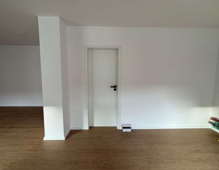 Realizácia: podlaha Krono Original a dvere Solodoor – rodinný dom v Gbeľanoch pri Žiline